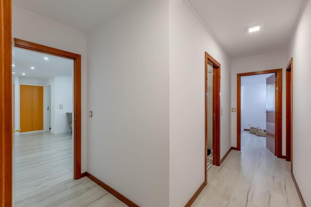 Spacious 3-Bedroom Condo In Lisbon Luaran gambar